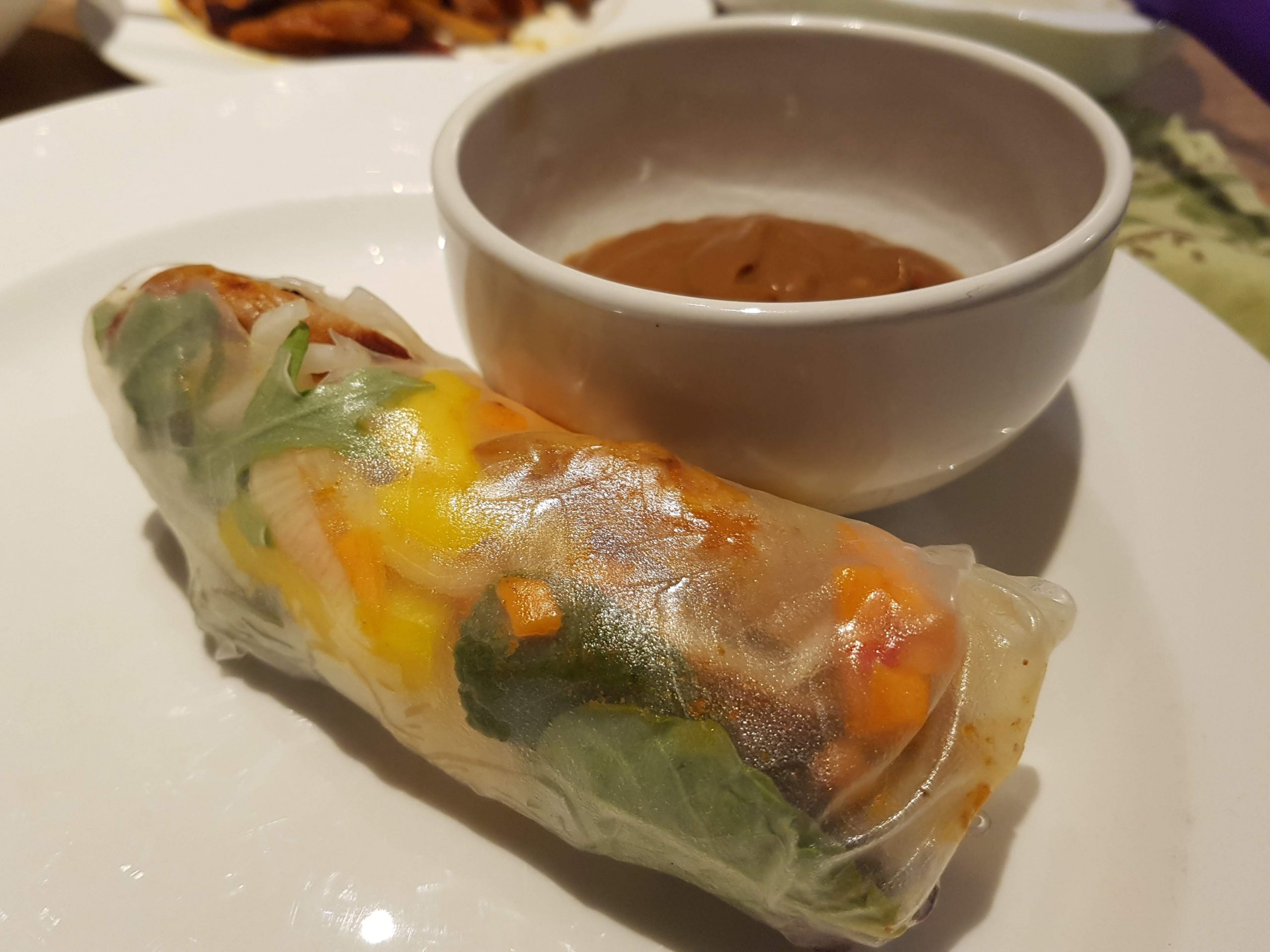 Chicken Fresh Rolls with Peanut Dipping Sauce - MyRealLifeTips